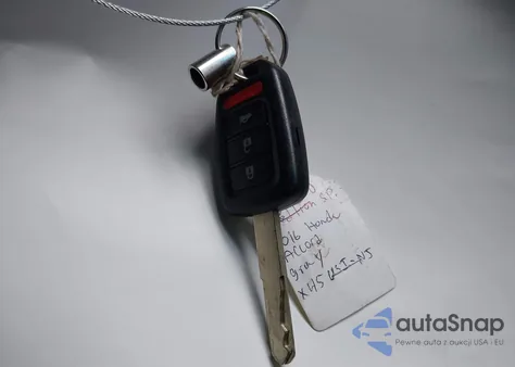 2016 Honda Accord Lx z USA, uszkodzony, nr VIN 1HGCR2F39GA183615